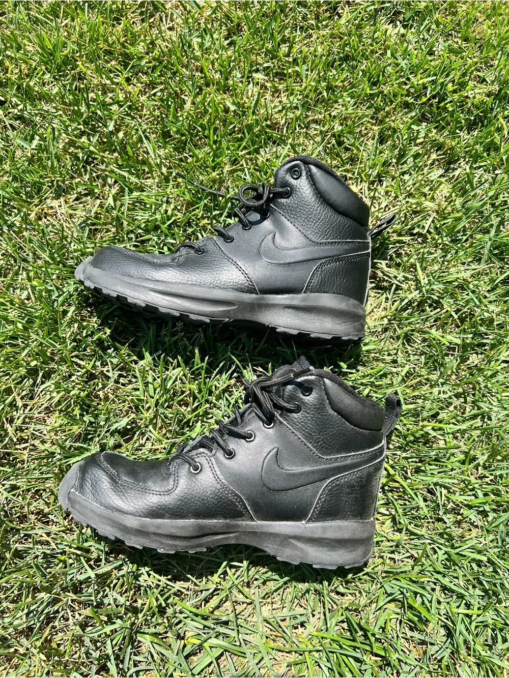 Nike Kids Black High-Top Sneakers